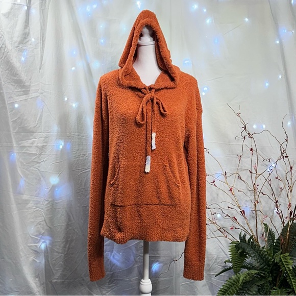 Hem and Threads Super Soft Hoodie - Picture 1 of 6
